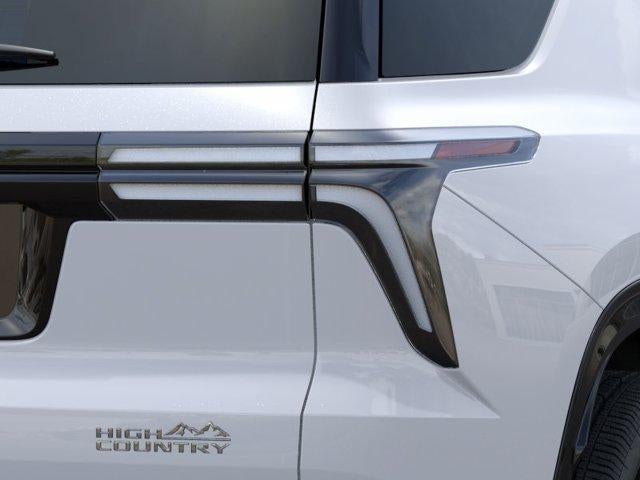 2027 Chevrolet Traverse High Country - Photo 11
