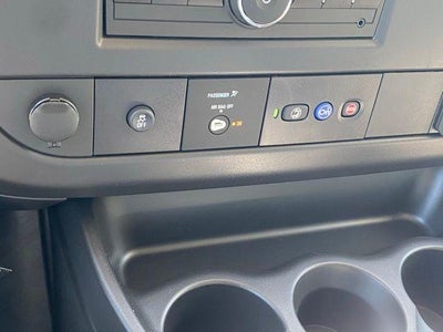 2025 Chevrolet Express Cutaway 3500 1WT