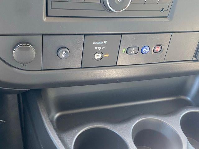 2025 Chevrolet Express Cutaway 3500 1WT