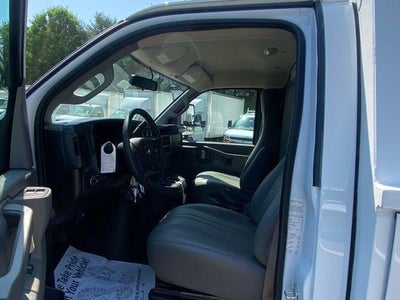 2025 Chevrolet Express Cutaway 3500 1WT