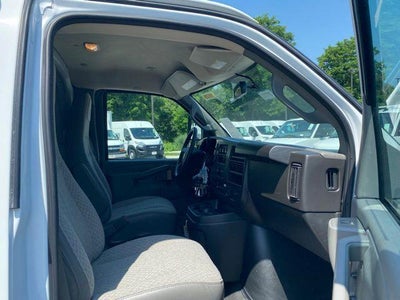 2025 Chevrolet Express Cutaway 3500 1WT