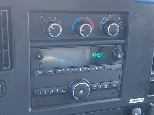 2025 Chevrolet Express Cutaway 3500 1WT