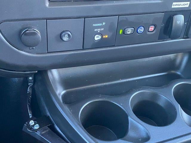 2025 Chevrolet Express Cutaway 3500 1WT