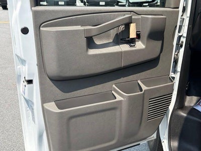 2026 Chevrolet Express Cutaway 3500 1WT