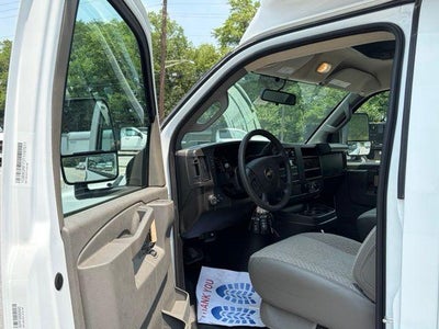 2026 Chevrolet Express Cutaway 3500 1WT