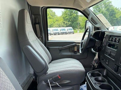 2026 Chevrolet Express Cutaway 3500 1WT