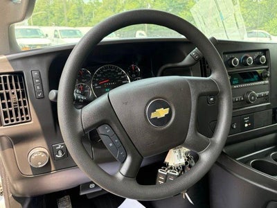 2026 Chevrolet Express Cutaway 3500 1WT