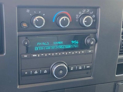 2025 Chevrolet Express Cutaway 3500 1WT