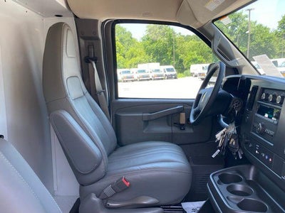2025 Chevrolet Express Cutaway 3500 1WT