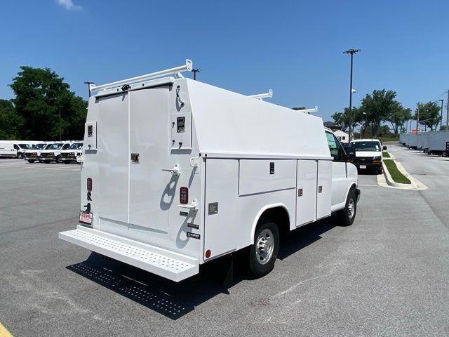 2025 Chevrolet Express Cutaway 3500 1WT