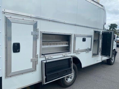 2025 Chevrolet Express Cutaway 3500 1WT