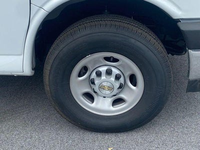 2025 Chevrolet Express Cutaway 3500 1WT