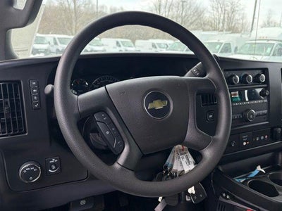 2025 Chevrolet Express Cutaway 3500 1WT