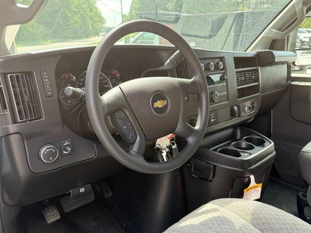 2026 Chevrolet Express Cutaway 3500 1WT