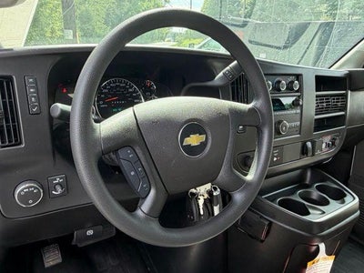 2026 Chevrolet Express Cutaway 3500 1WT