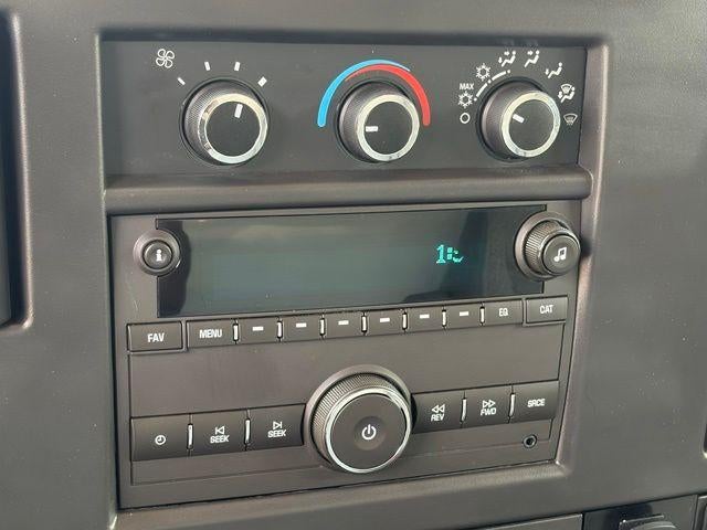 2026 Chevrolet Express Cutaway 3500 1WT