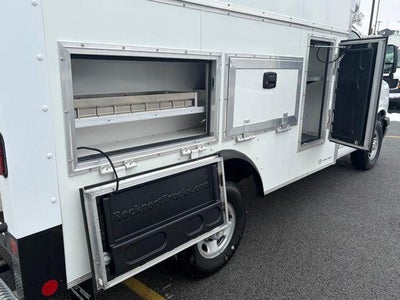 2025 Chevrolet Express Cutaway 3500 1WT