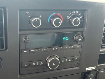 2025 Chevrolet Express Cutaway 3500 1WT