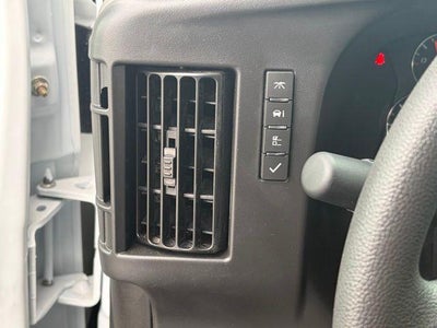 2025 Chevrolet Express Cutaway 3500 1WT