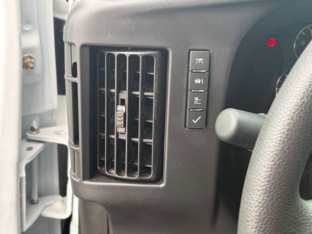 2025 Chevrolet Express Cutaway 3500 1WT