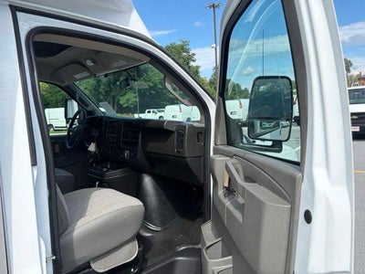 2026 Chevrolet Express Cutaway 3500 1WT