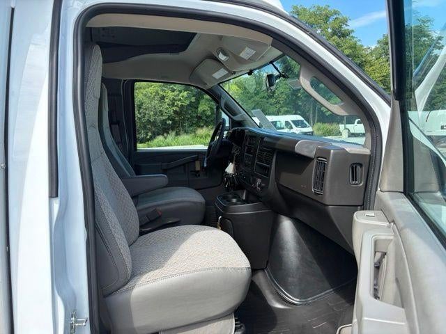 2026 Chevrolet Express Cutaway 3500 1WT