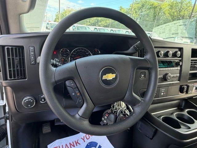 2026 Chevrolet Express Cutaway 3500 1WT