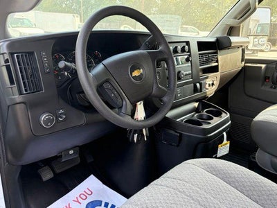 2026 Chevrolet Express Cutaway 3500 1WT