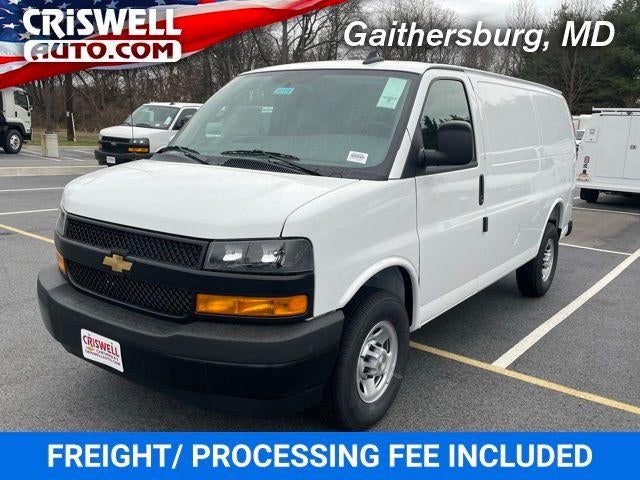 2025 Chevrolet Express Cargo WT