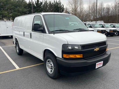 2025 Chevrolet Express Cargo WT