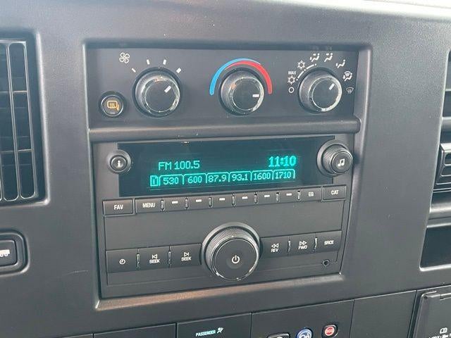 2025 Chevrolet Express Cargo WT