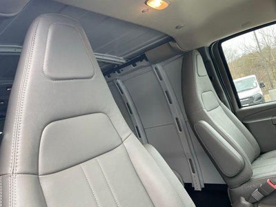 2025 Chevrolet Express Cargo WT