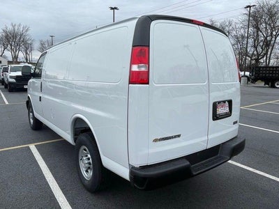 2025 Chevrolet Express Cargo WT