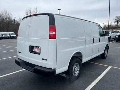 2025 Chevrolet Express Cargo WT