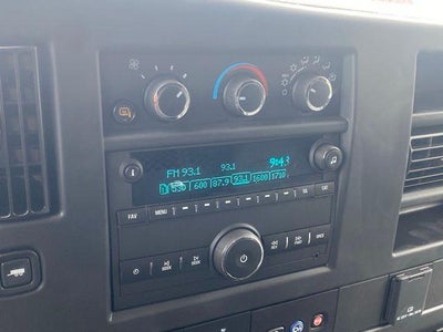 2025 Chevrolet Express Cargo WT