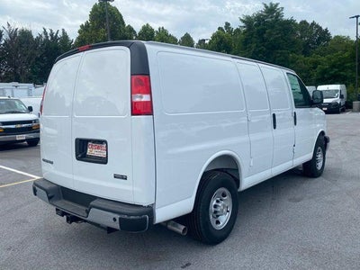 2025 Chevrolet Express Cargo WT
