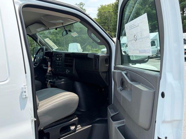 2026 Chevrolet Express Cargo 1WT