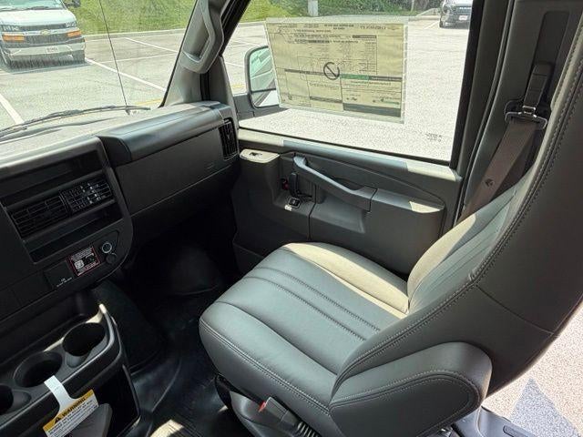 2026 Chevrolet Express Cargo 1WT
