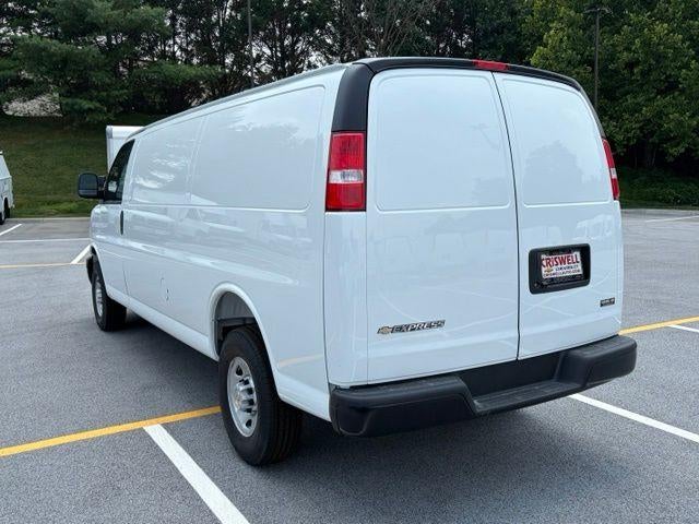 2026 Chevrolet Express Cargo 1WT