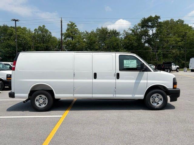 2026 Chevrolet Express Cargo 1WT