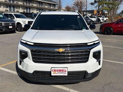 2025 Chevrolet Traverse LT