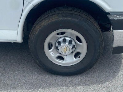 2025 Chevrolet Express Cutaway 3500 1WT