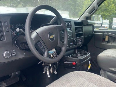 2025 Chevrolet Express Cutaway 3500 1WT