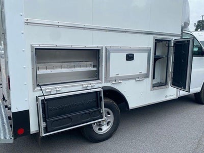 2025 Chevrolet Express Cutaway 3500 1WT