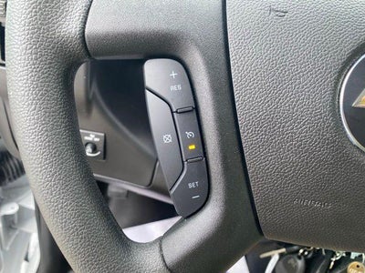 2025 Chevrolet Express Cutaway 3500 1WT