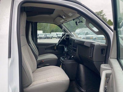2025 Chevrolet Express Cutaway 3500 1WT