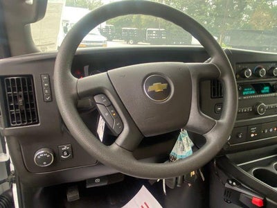 2025 Chevrolet Express Cutaway 3500 1WT
