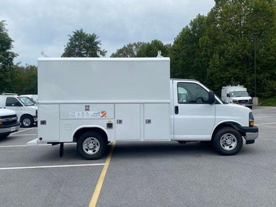 2025 Chevrolet Express Cutaway 3500 1WT