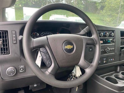 2025 Chevrolet Express Cutaway 3500 1WT