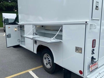 2025 Chevrolet Express Cutaway 3500 1WT